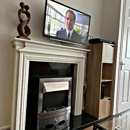 Serviced One-bedroom Southmead Hospital Mod Airbus *