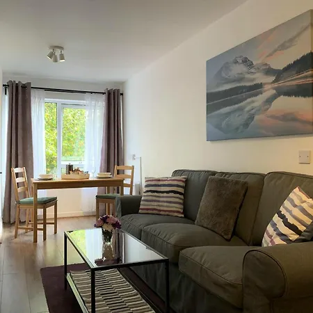 Serviced One-bedroom Southmead Hospital Mod Airbus *