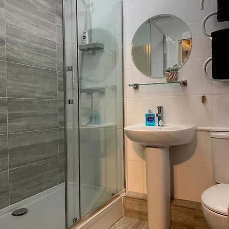 Serviced One-bedroom Southmead Hospital Mod Airbus Lägenhet Bristol